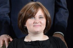 Russian journalist Elena Milashina holding award