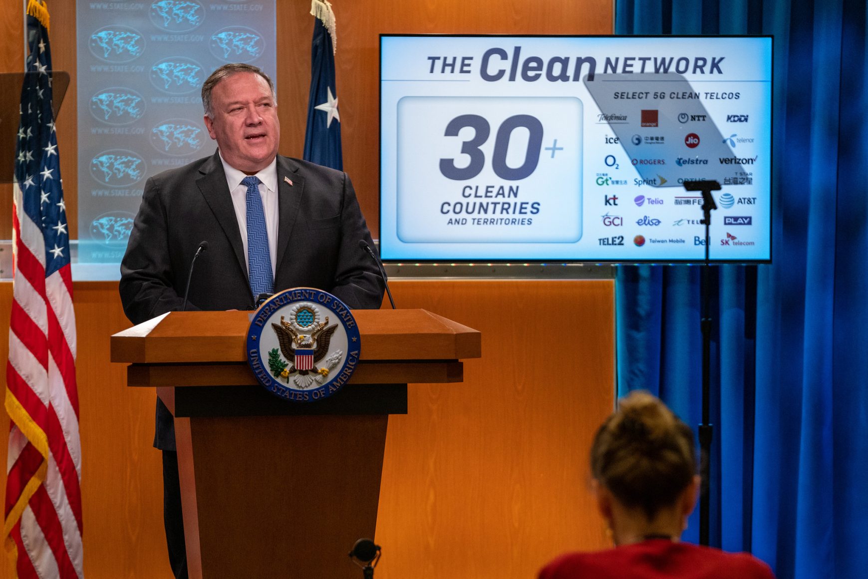 Michael Pompeo stands at a lectern.